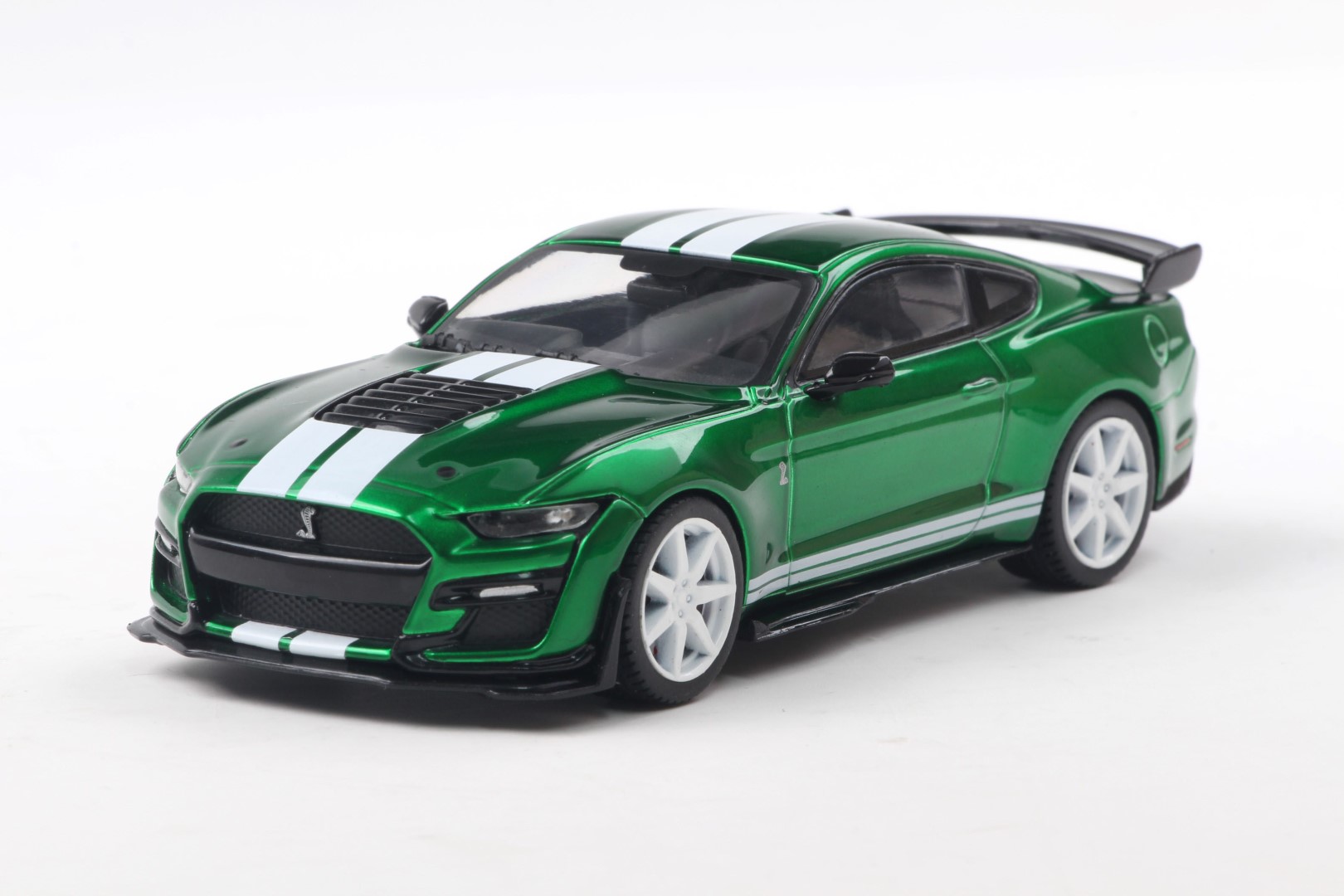 1:43 SHELBY MUSTANG GT500 ERUPTION GREEN METALLIC W/WHITE STRIPES 2020 - SOLIDO - S4311511